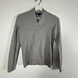 346 Brooks Brothers Womens Gray V-Neck Sweater Merino Wool Size Small Pullover